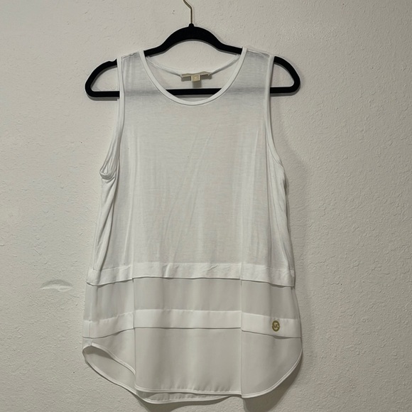 Tops - Michael Kors sleeveless Blouse size M